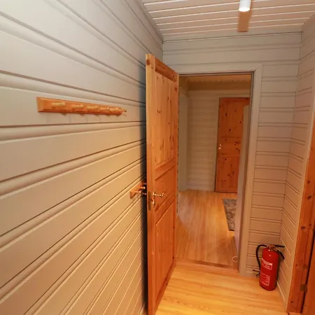 Cozy By The Sea Chalet *